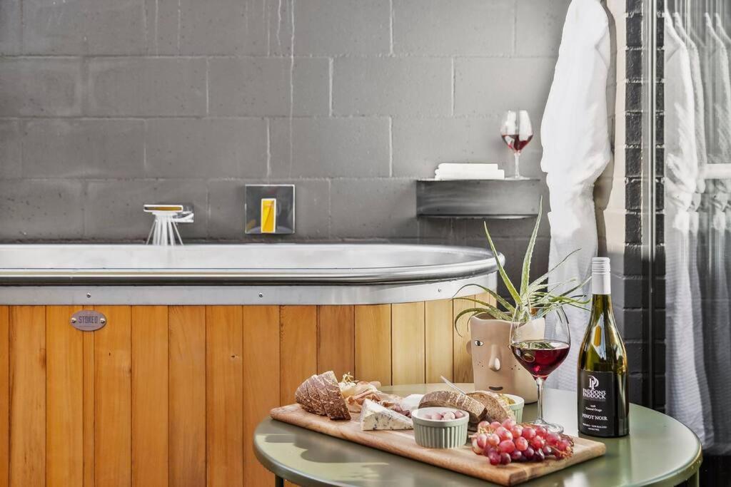 Yellow Pots C, Luxurious Outdoor Bath Apartment
