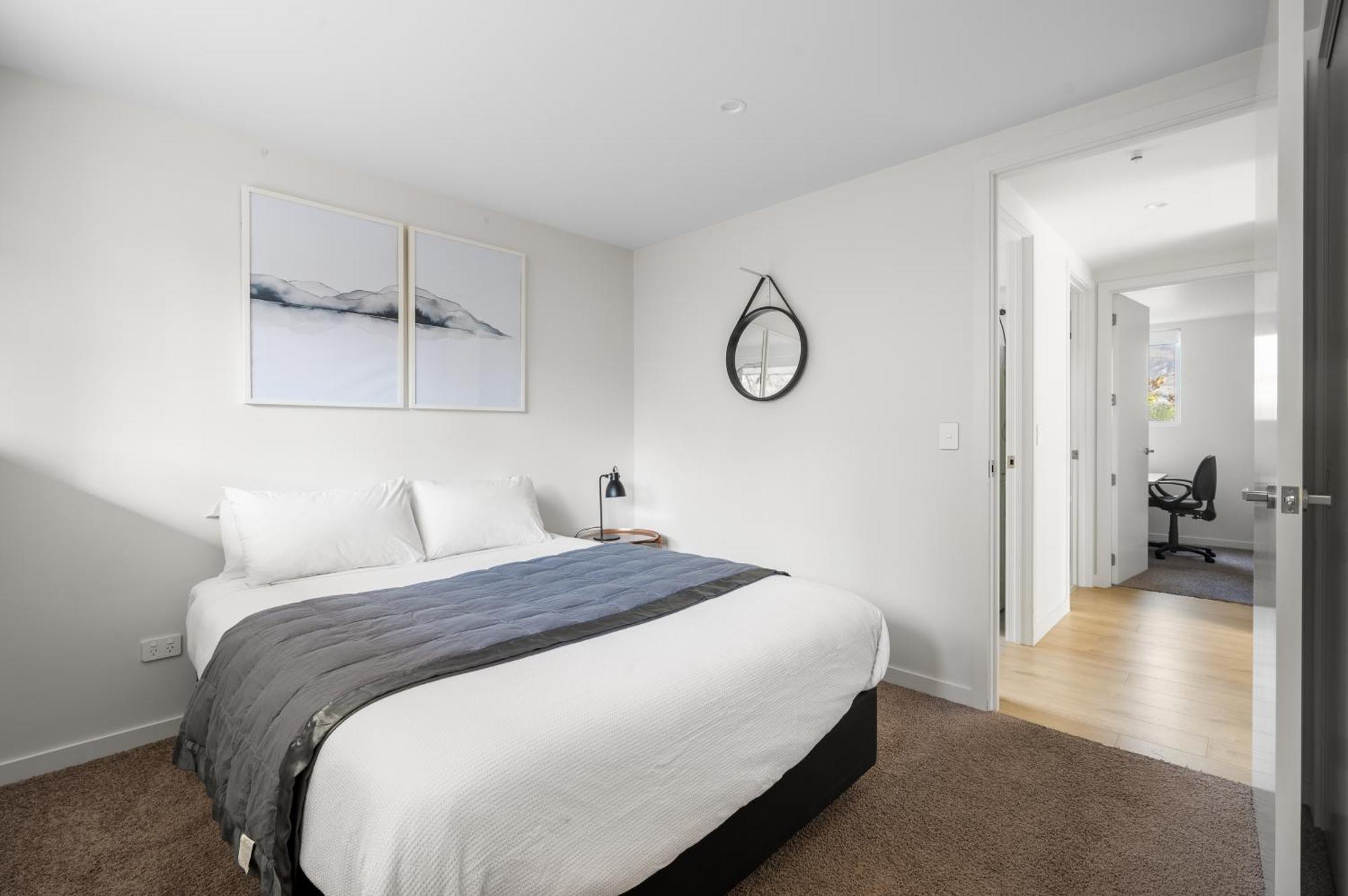 On Helwick Apartment *