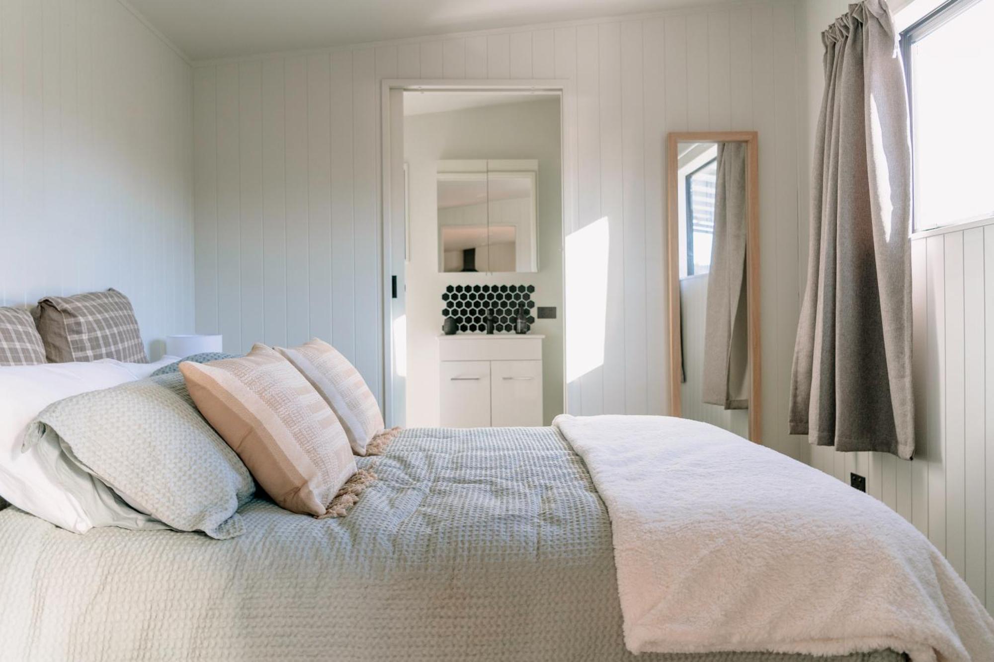Mountain - Central, Cosy And Cute With Views Holiday home