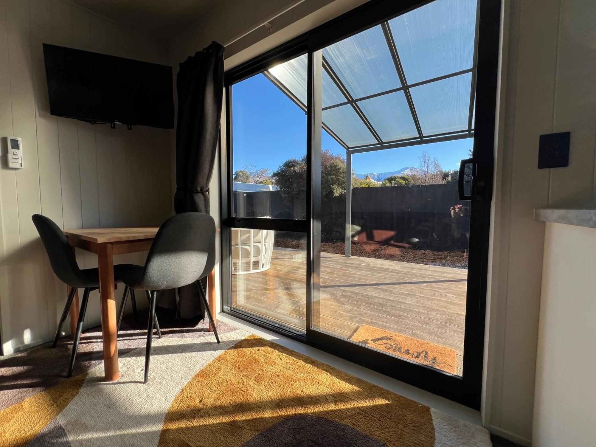 Mountain - Central, Cosy And Cute With Views Wanaka
