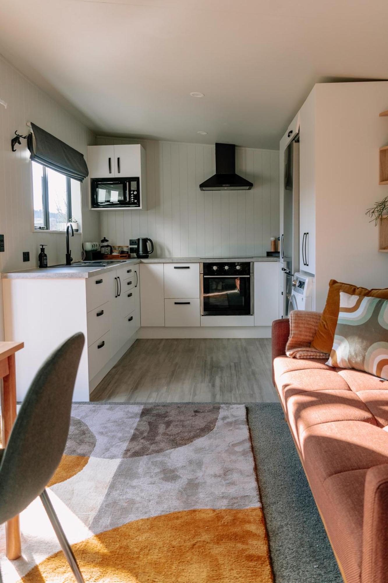 Mountain - Central, Cosy And Cute With Views Holiday home