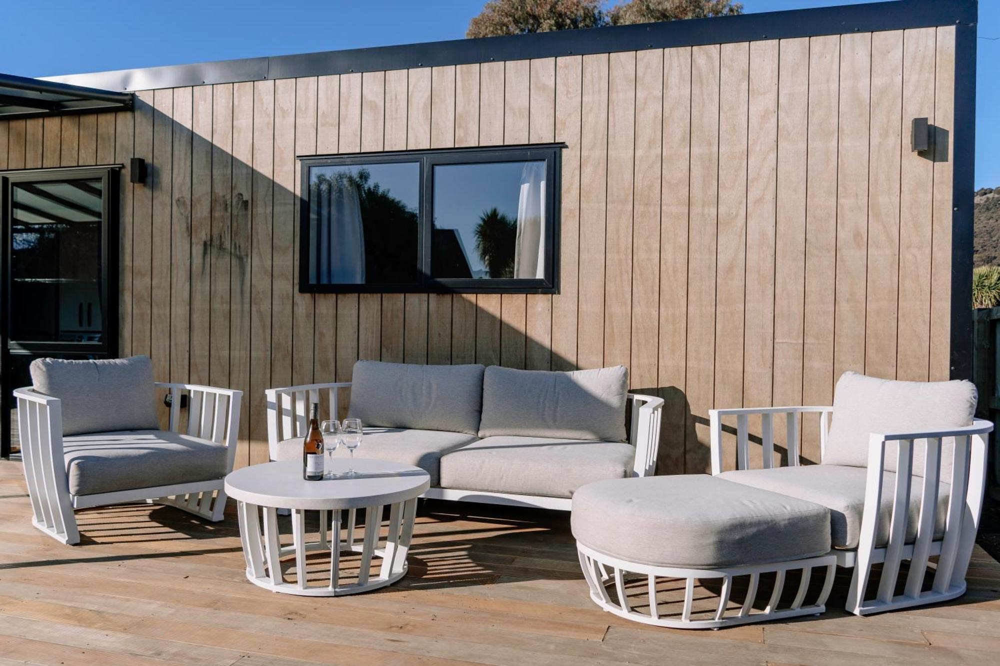 Mountain - Central, Cosy And Cute With Views