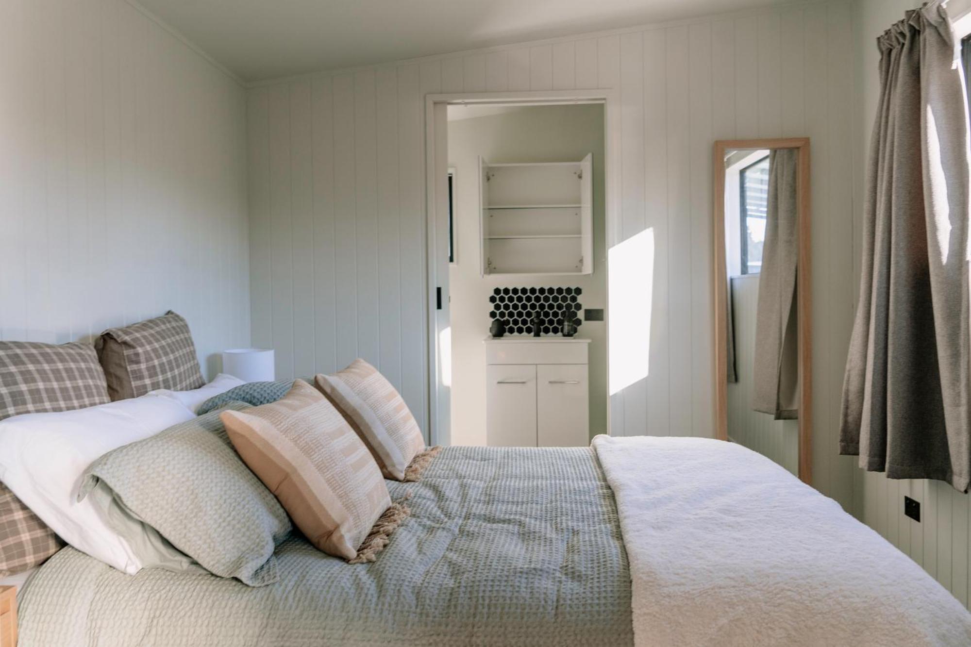 Mountain - Central, Cosy And Cute With Views Holiday home *