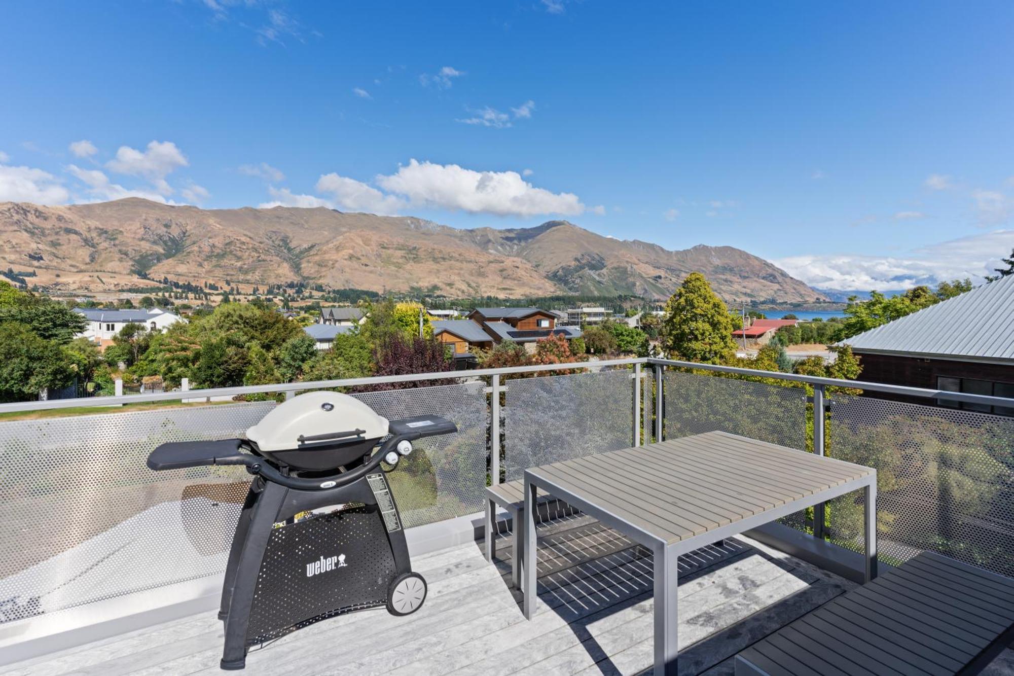 On Helwick Wanaka