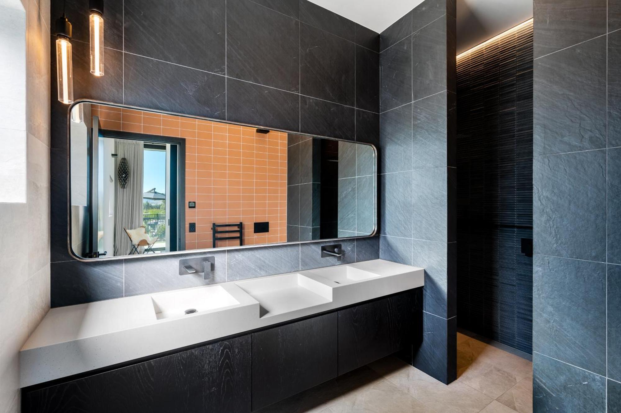 Riverbank By Sothebys Luxury Homes Villa *