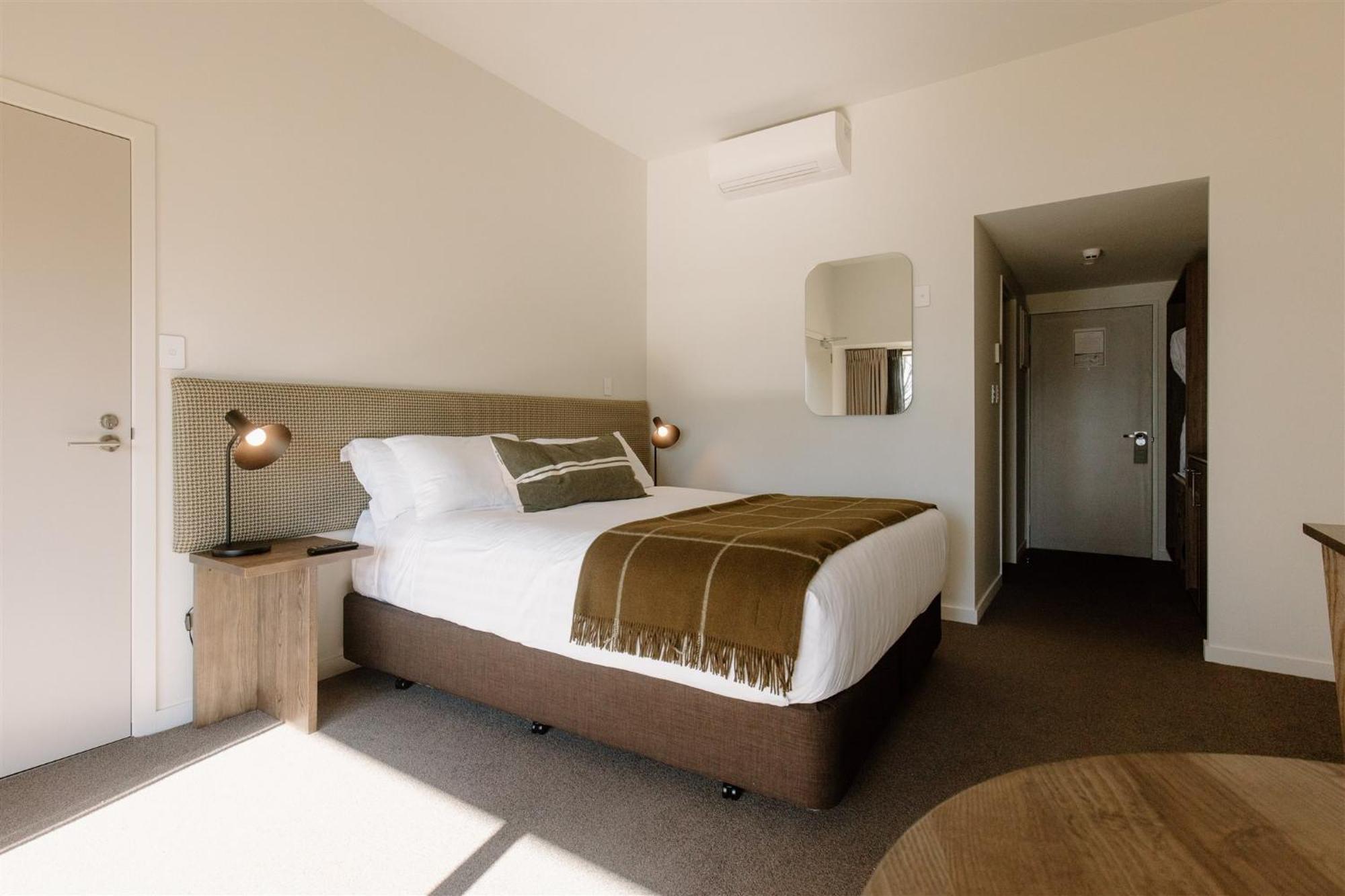 Hotel Edgewater