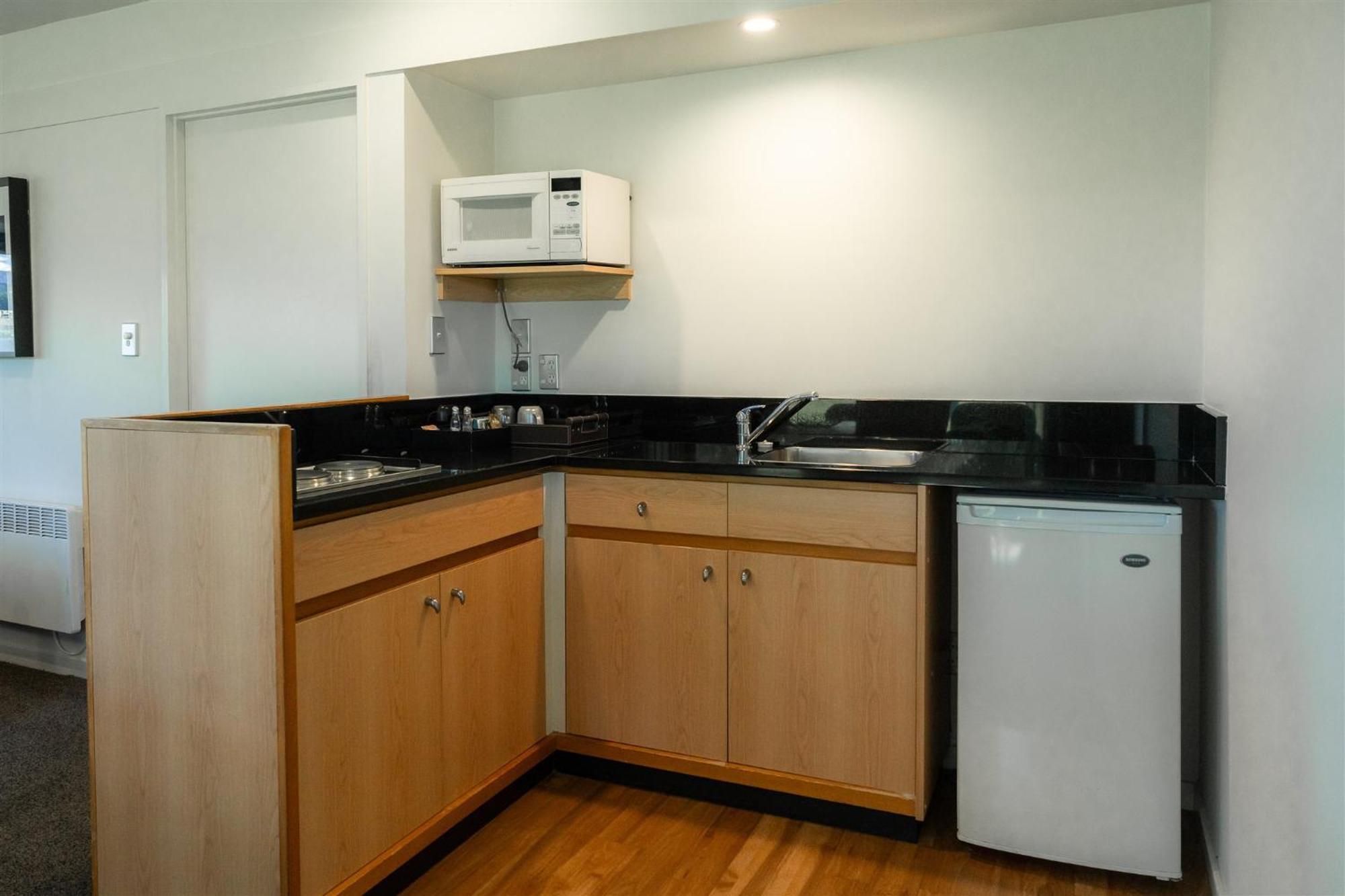 Edgewater 4*