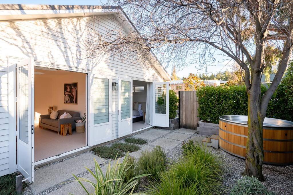 Luxury Home, Hot Tub, Garden * Wanaka