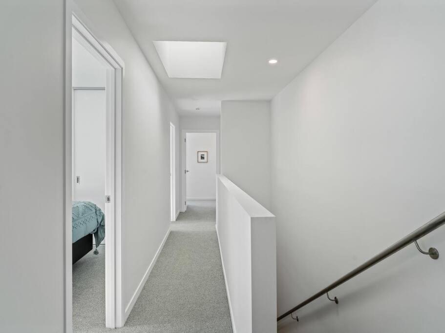Parkside Views - *