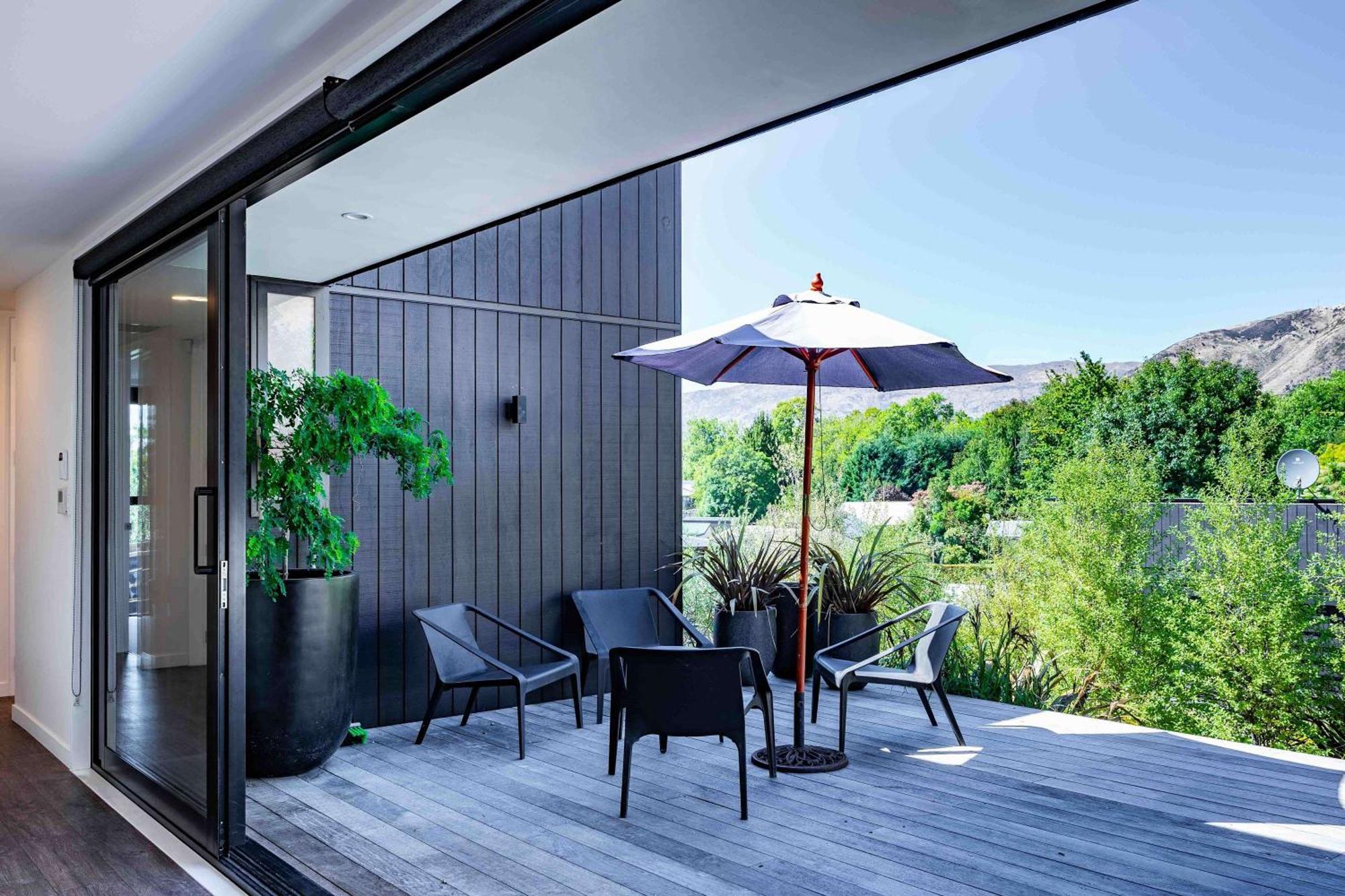 Noir North Retreat Holiday home