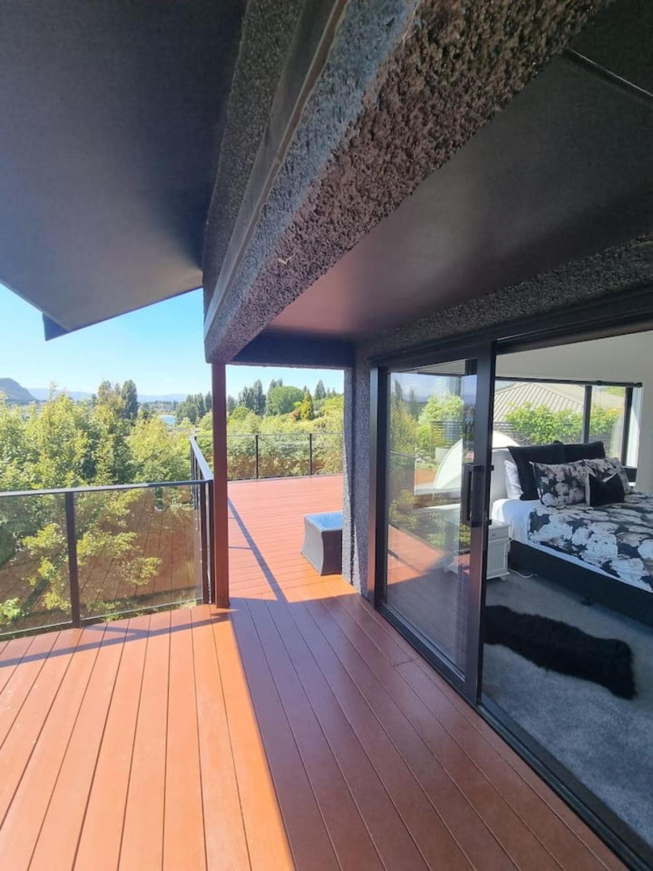 The Lookout - Views Wanaka