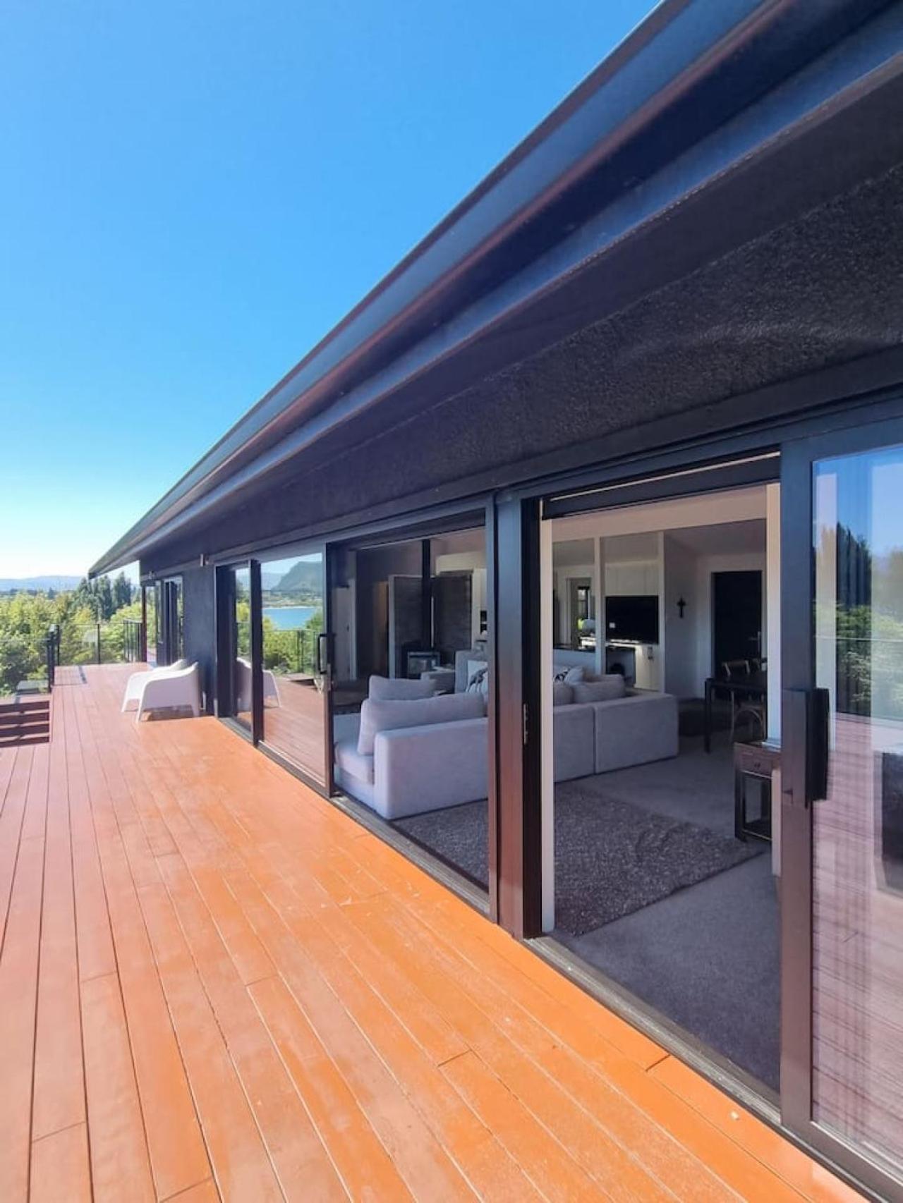 The Lookout - Views *