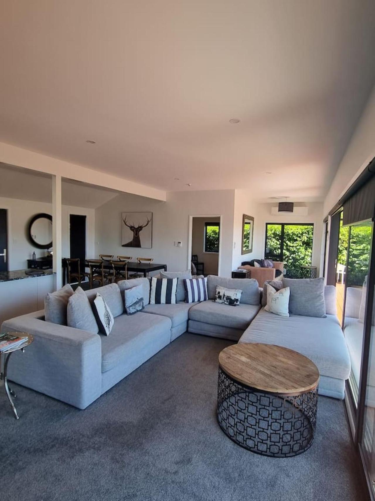 The Lookout - Views Holiday home Wanaka