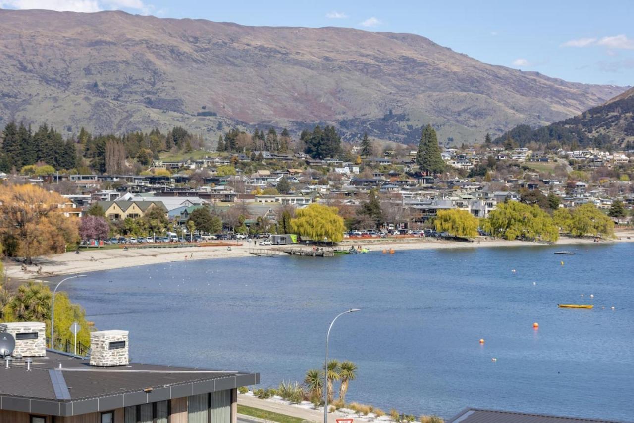 Penthouse With Marina Views - Or Two Bedroom Wanaka