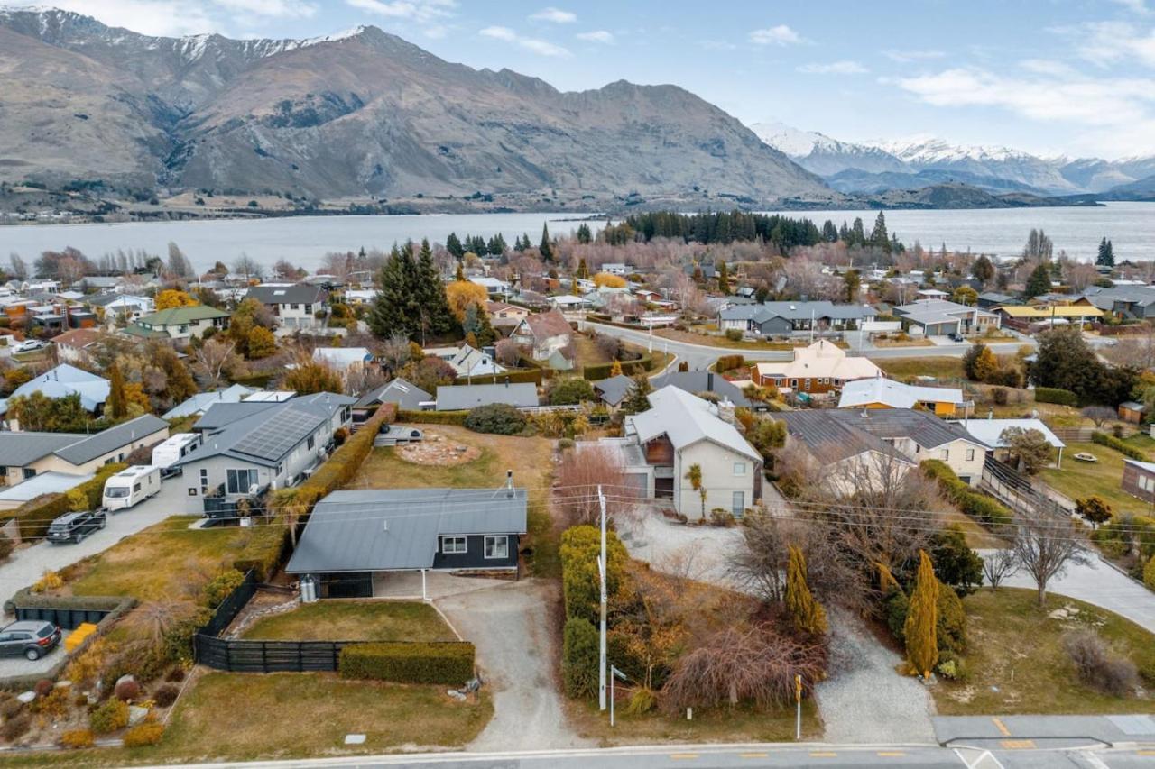 With Alpine Views Wanaka
