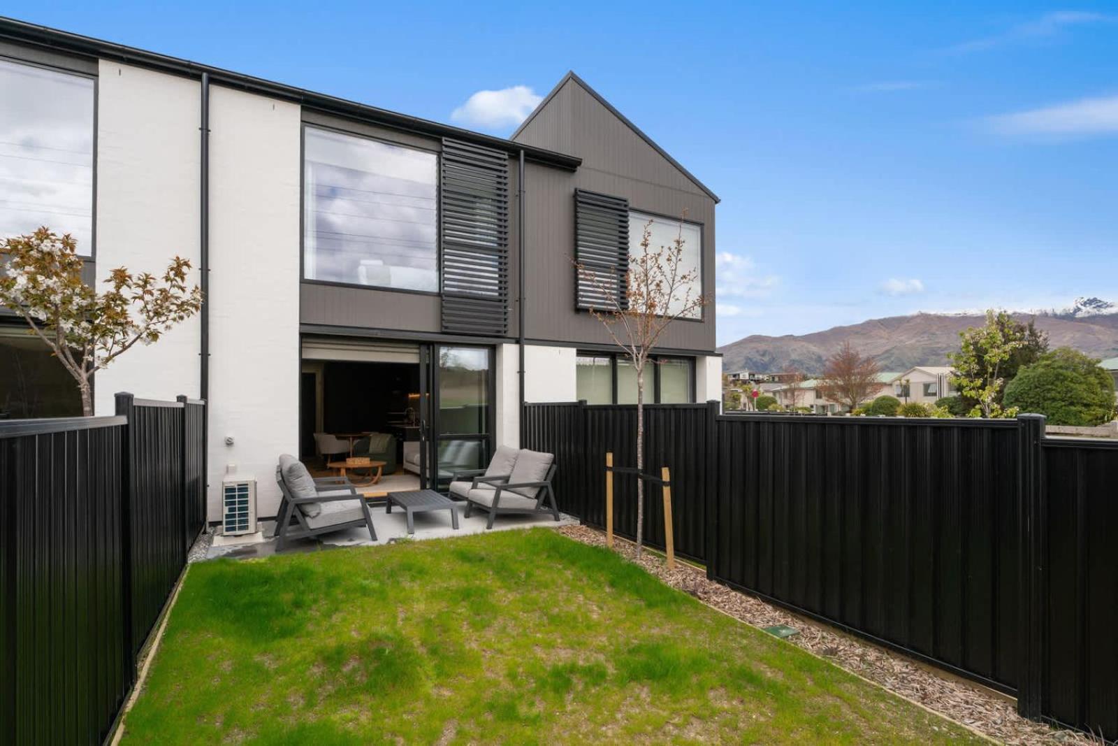 Aspirings Views On Rowley Holiday home