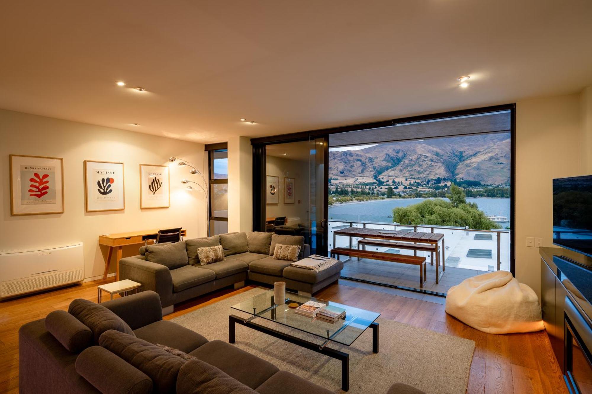 Apartment Lakefront View With Sauna *