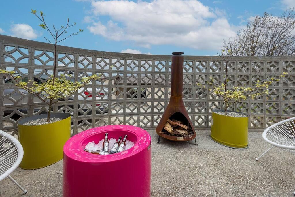 Designers Dream, Tokyo Pop Art With Courtyard, Fire & Views *