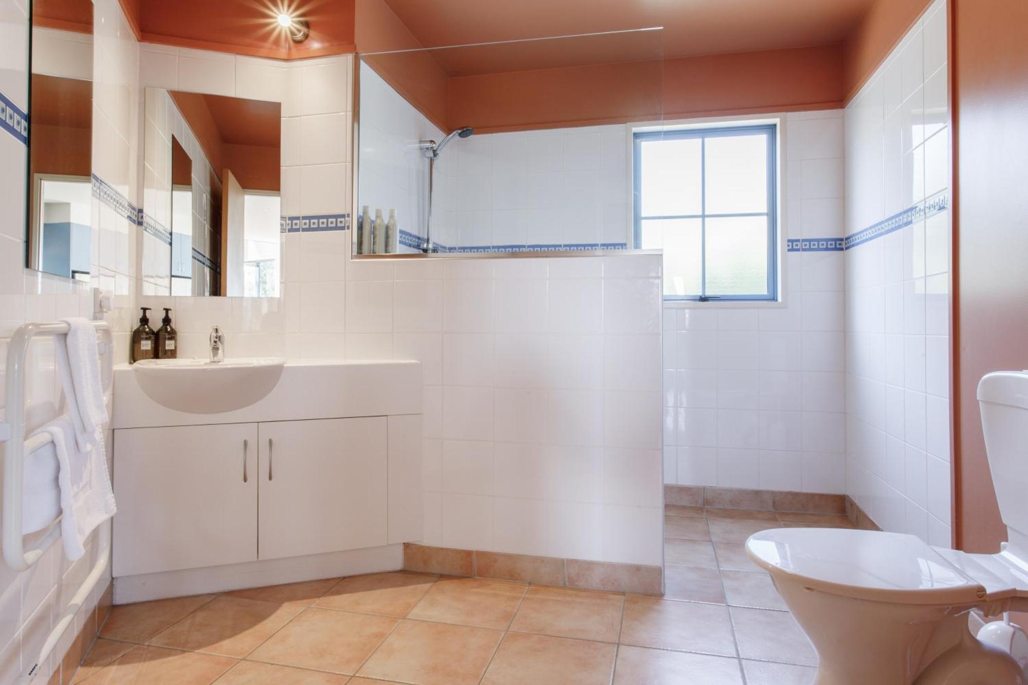 Tawhiri - Tranquility, Space And Stunning Views In Paradise