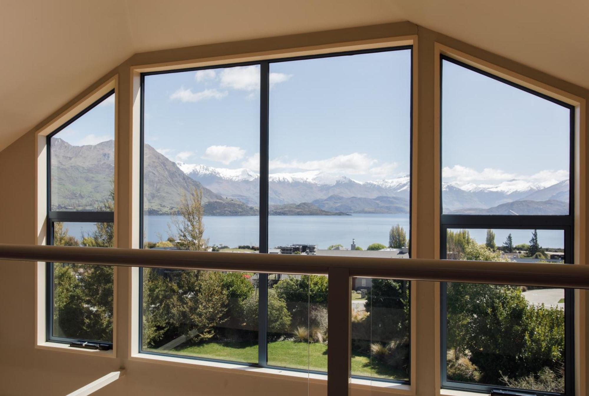 Holiday home Tawhiri - Tranquility, Space And Stunning Views In Paradise Wanaka