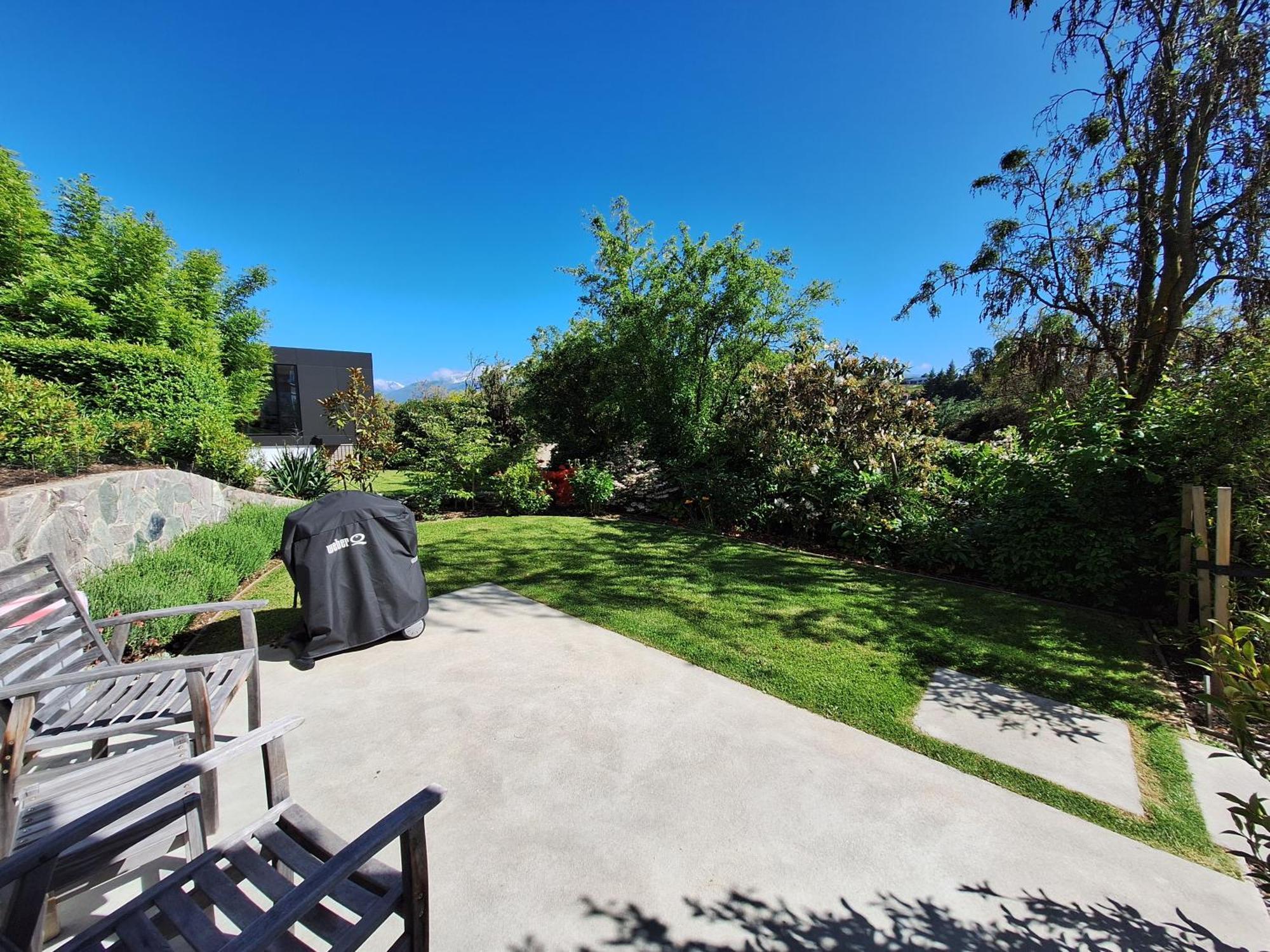 Kowhai -private Opposite Golf Course In Wanaka