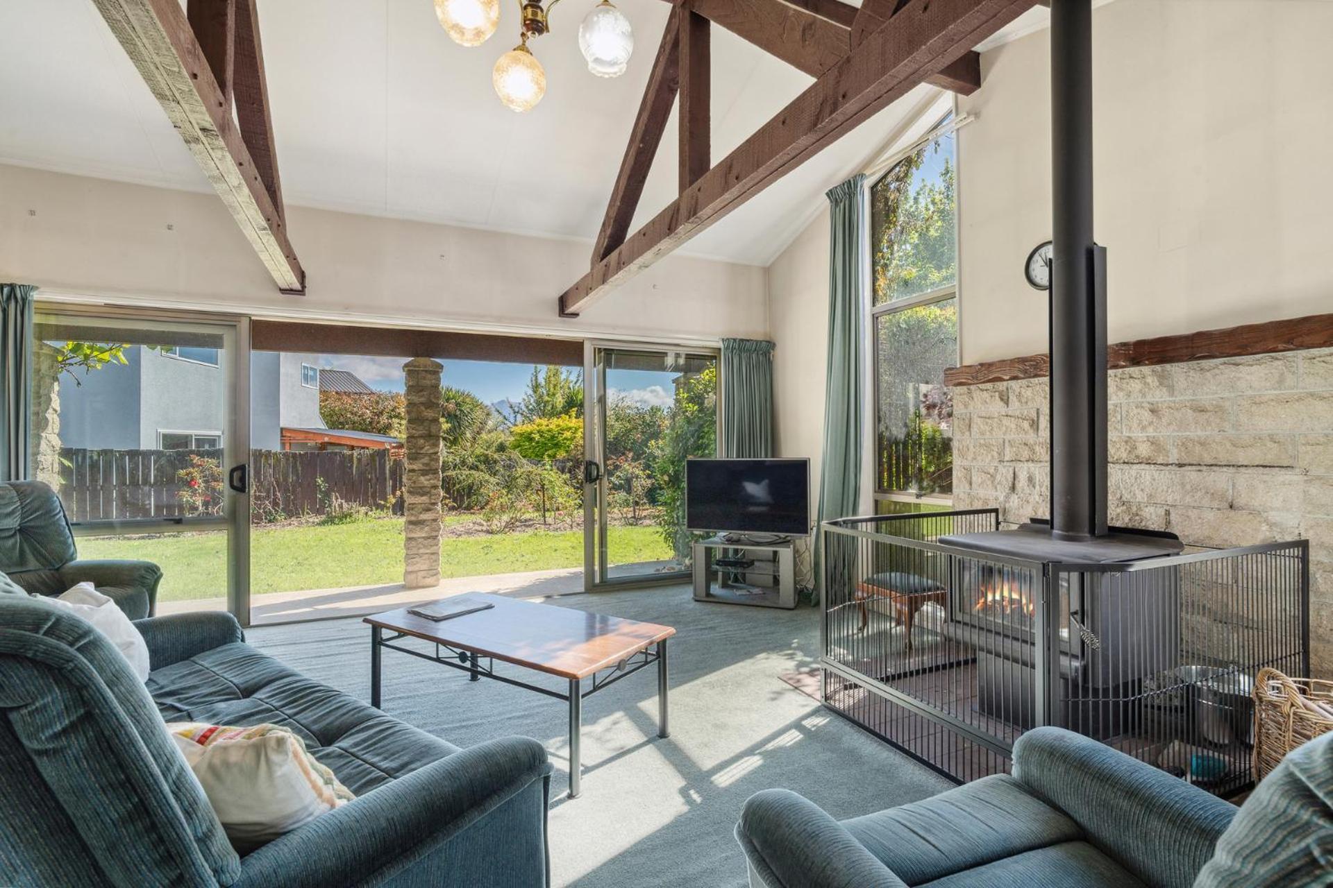 Sunlit Solace - Holiday home *