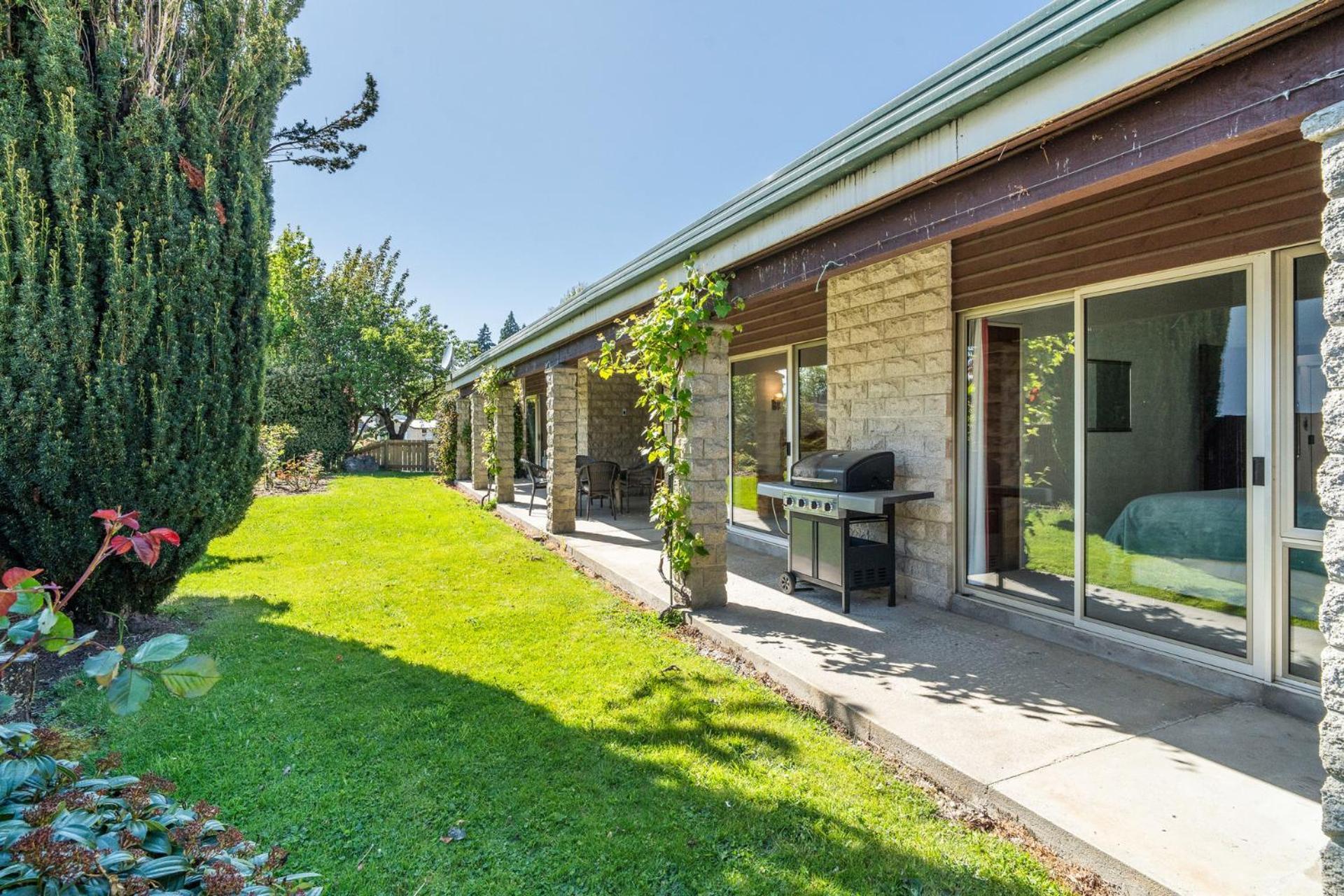 Sunlit Solace - Holiday home *