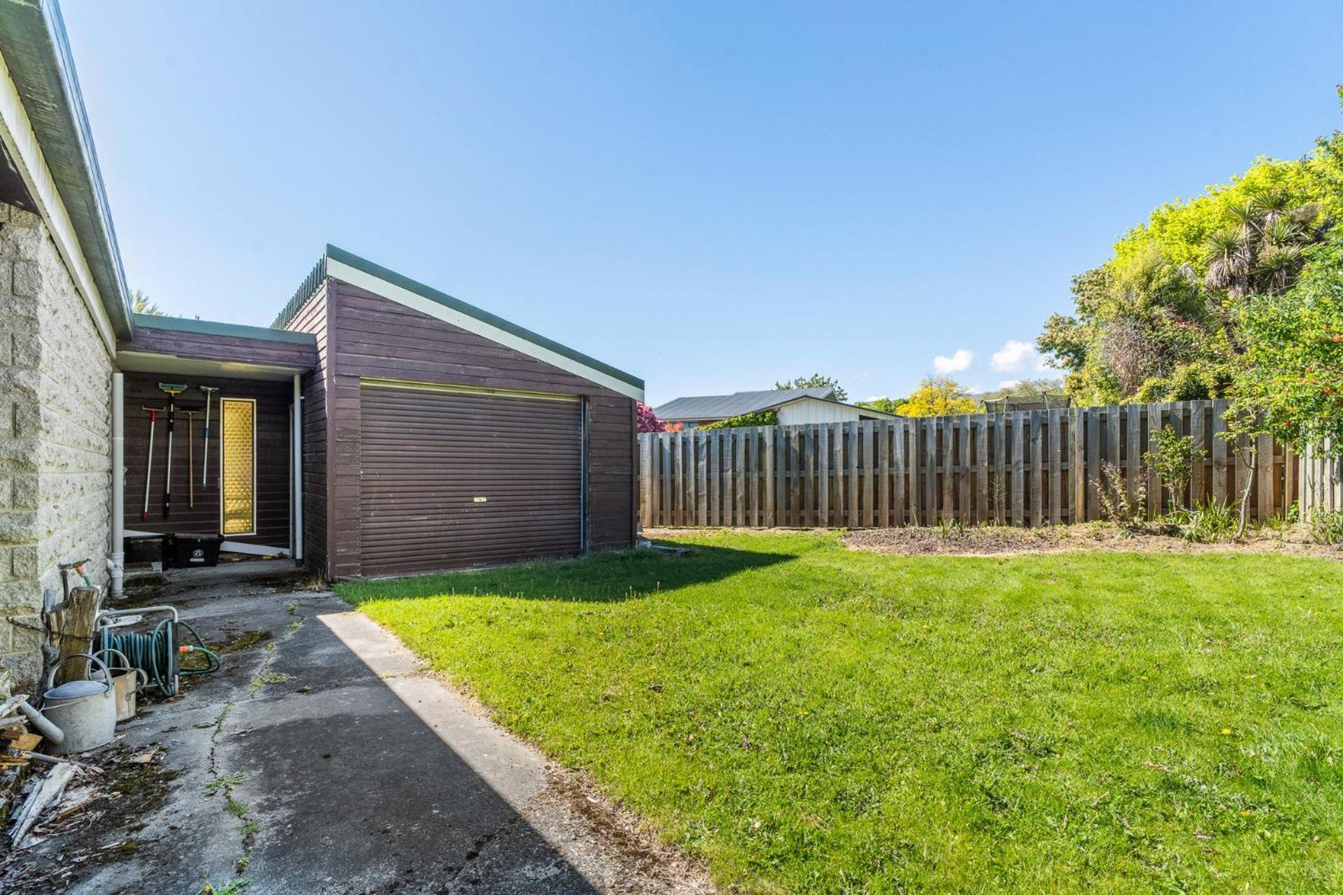 Sunlit Solace - Holiday home Wanaka