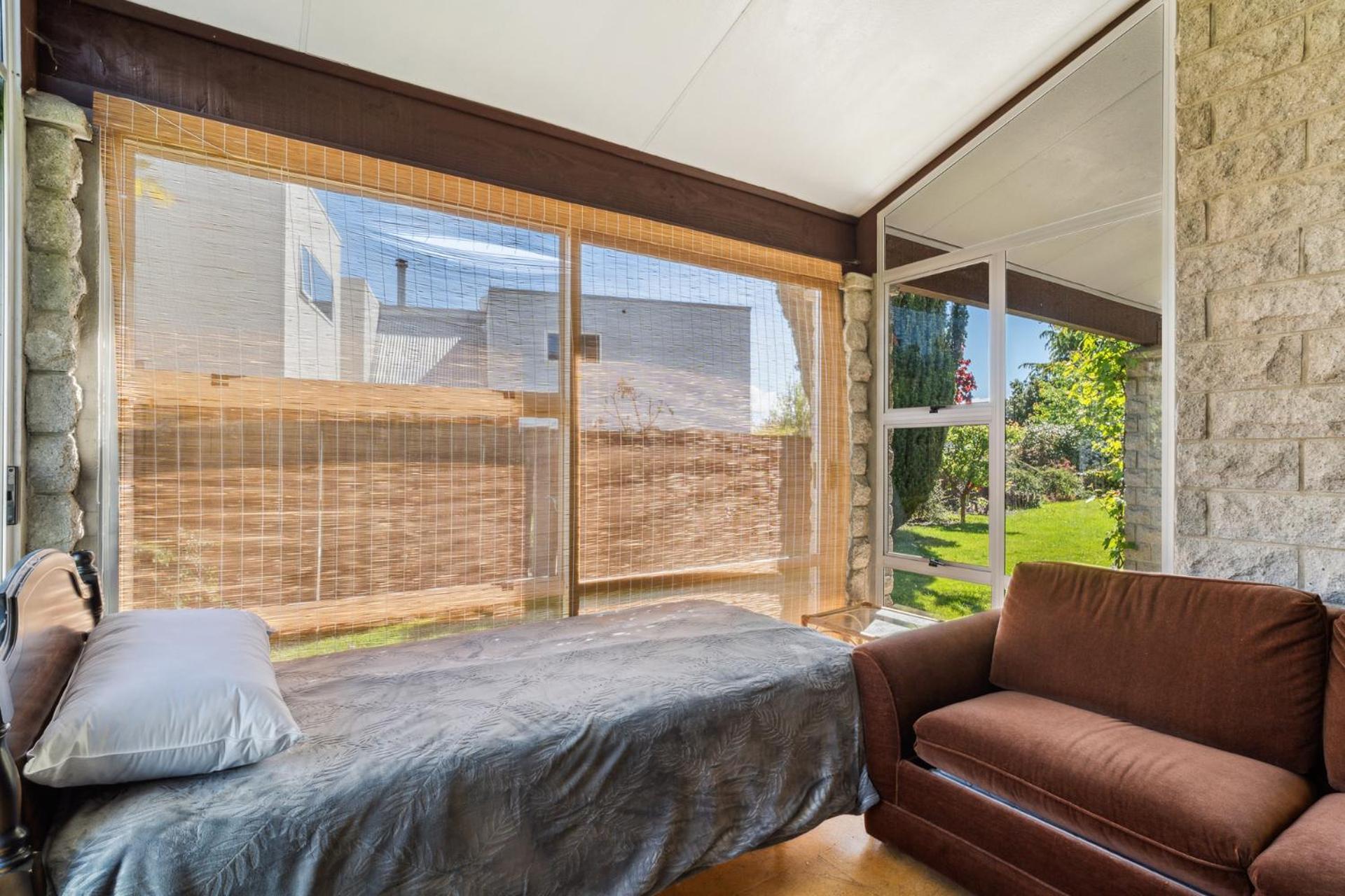 Holiday home Sunlit Solace - Wanaka