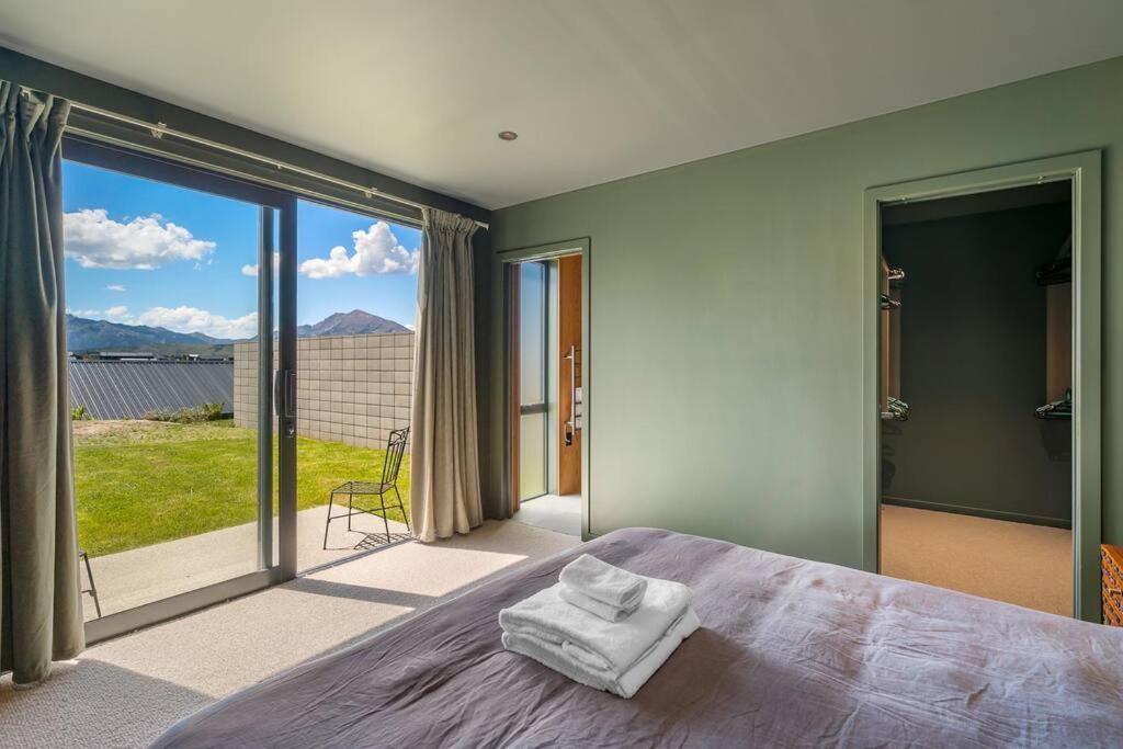 Mountain Serenity Retreat * Wanaka