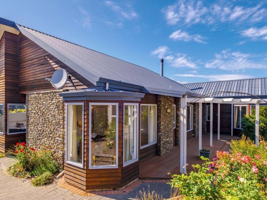 Holiday home Hillview Haven