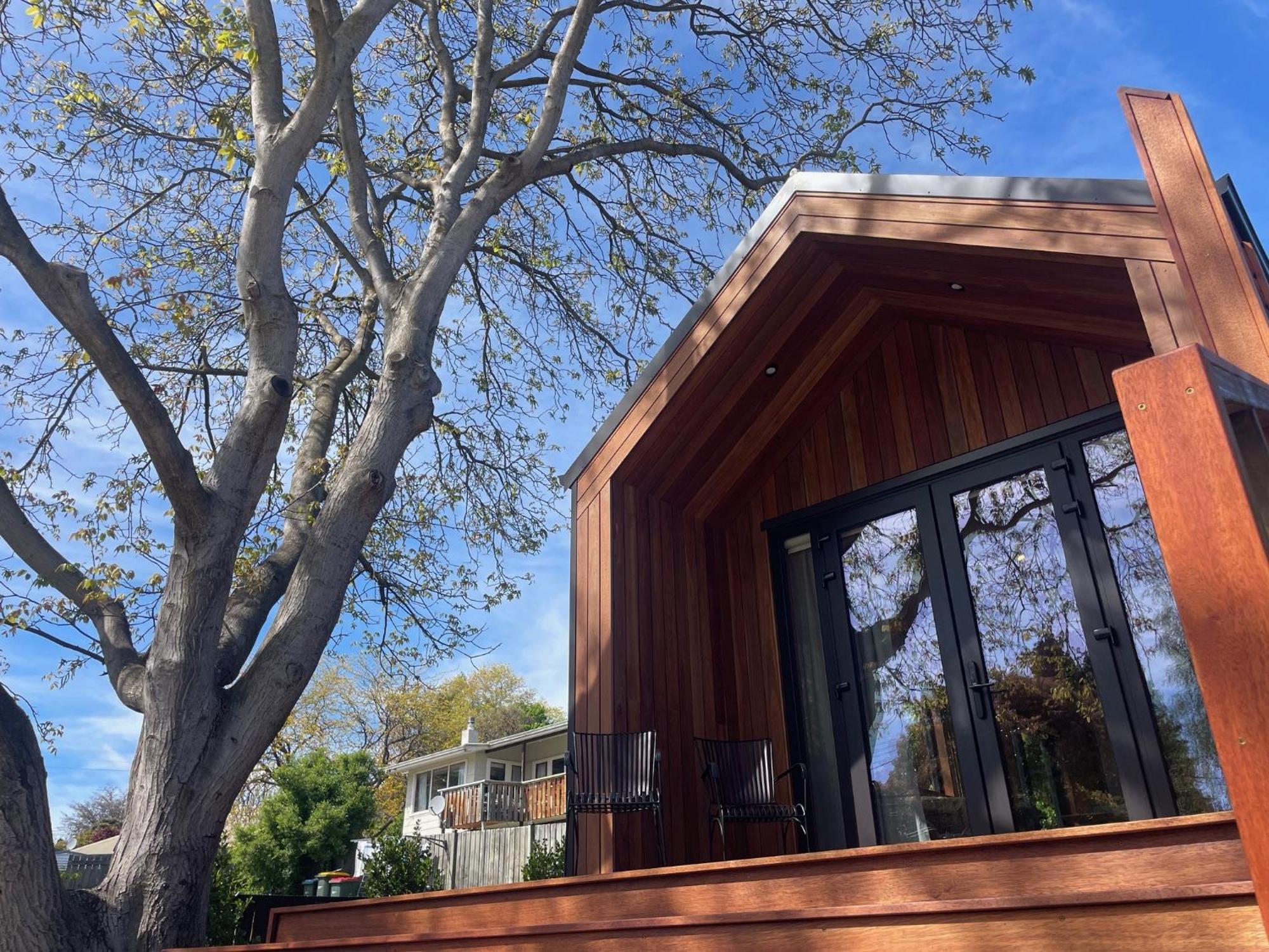Chalet Walnut On Russell Wanaka