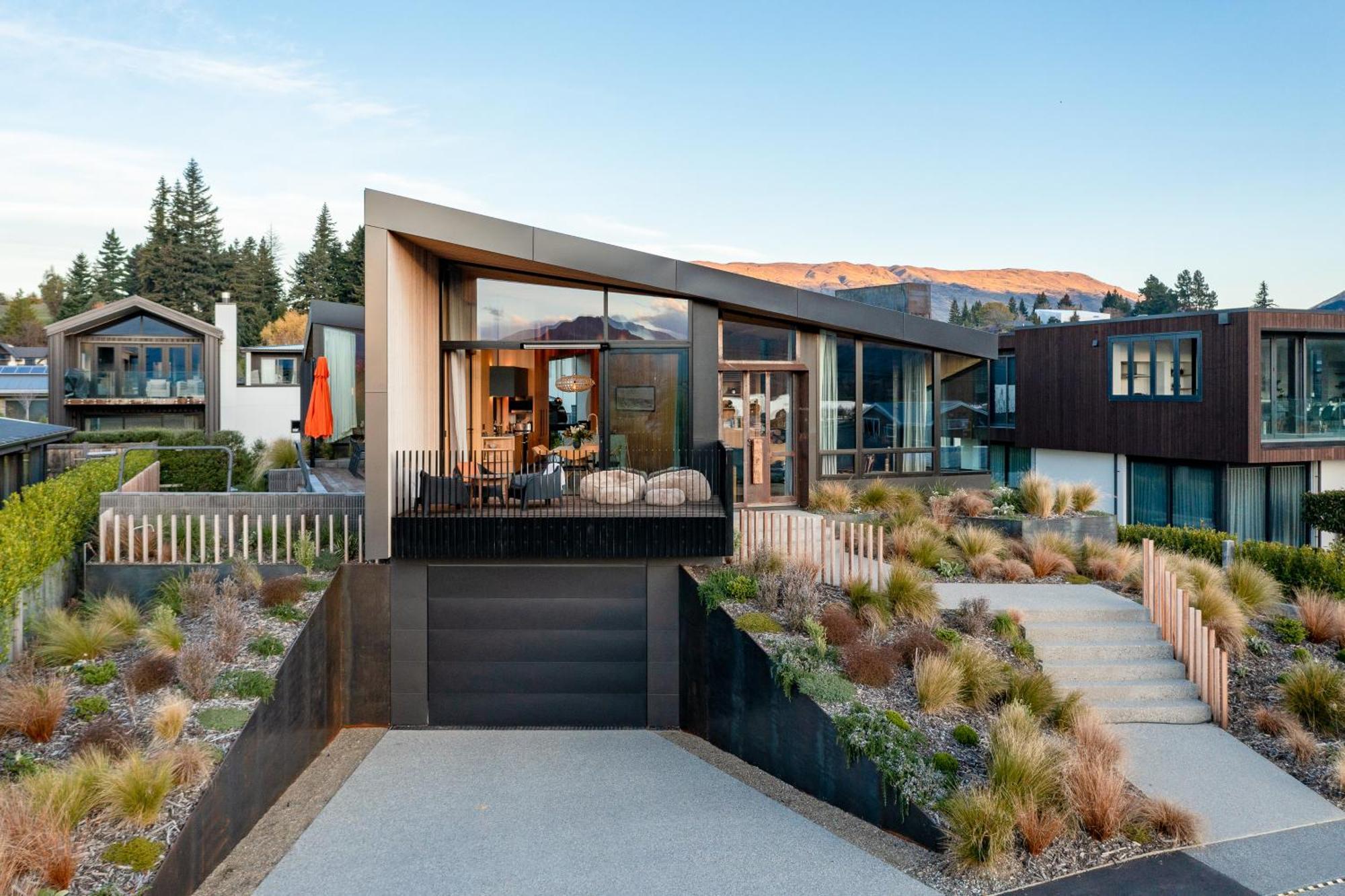 Hideaway On Warren By Sotheby's Luxury Homes * Wanaka