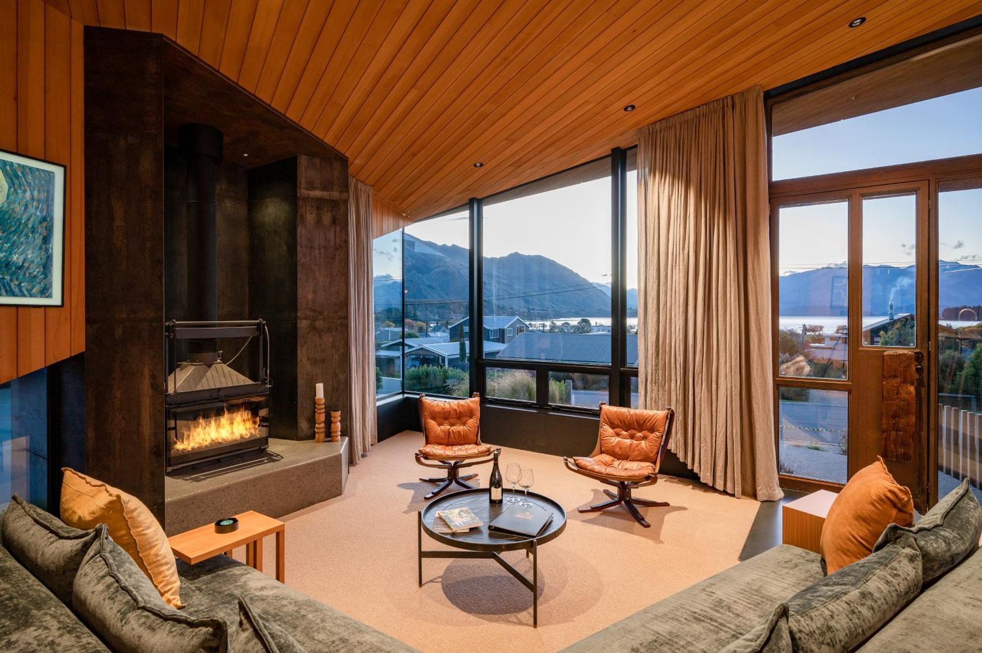 Villa Hideaway On Warren By Sotheby's Luxury Homes