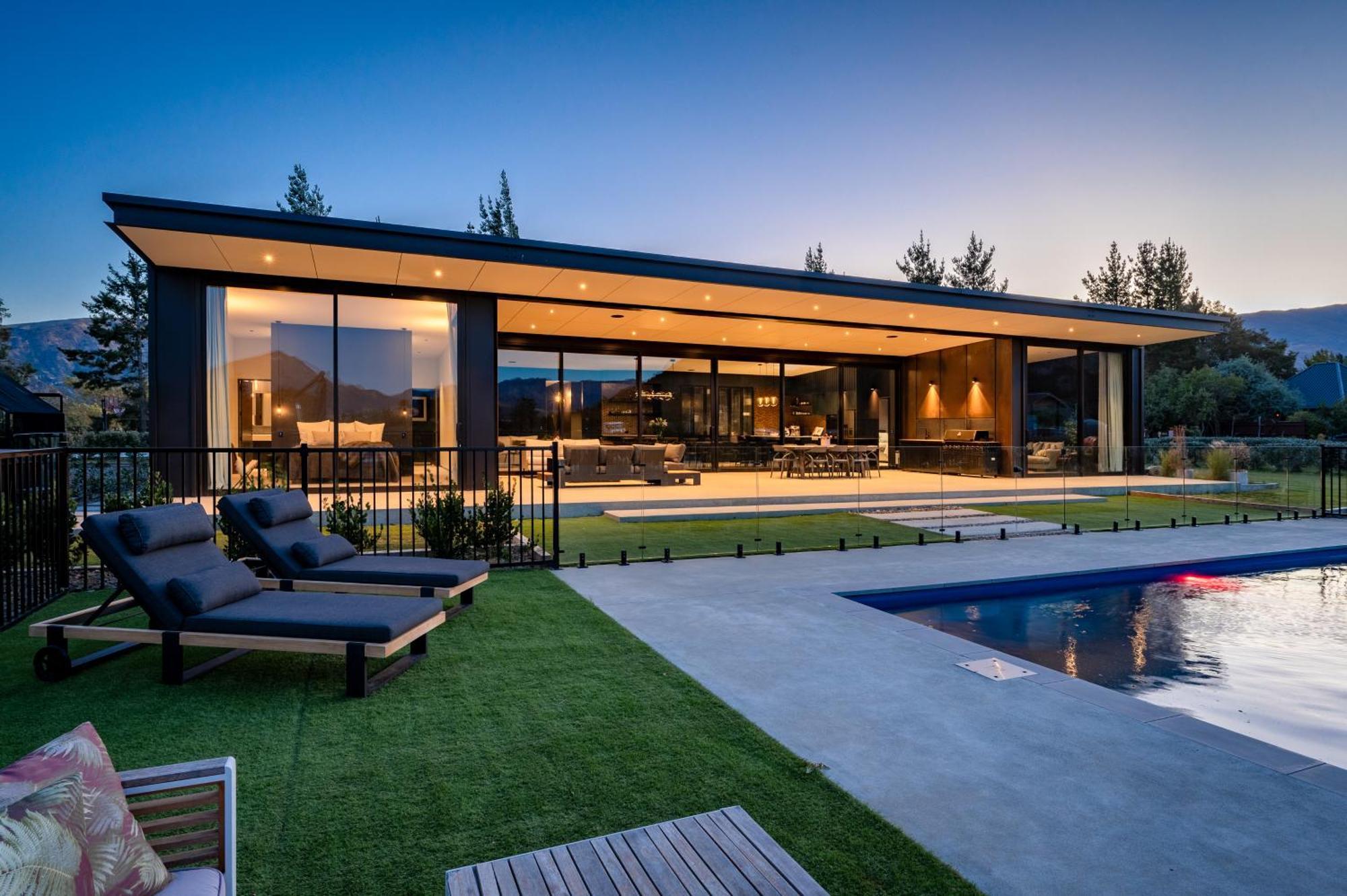 Villa Riverbank By Sothebys Luxury Homes *