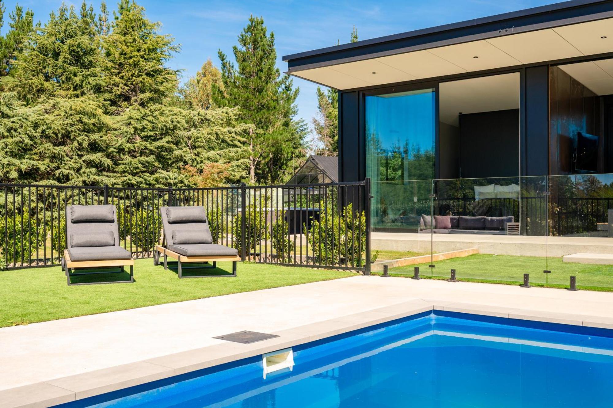 Villa Riverbank By Sothebys Luxury Homes Wanaka