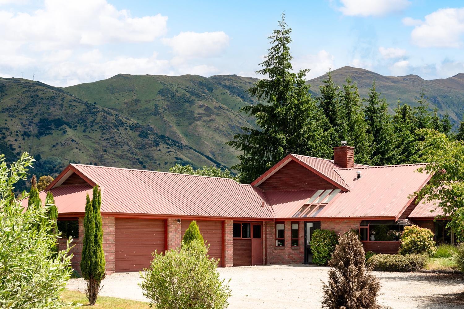 Mountain Majesty On Orchard-wanaka Holiday home