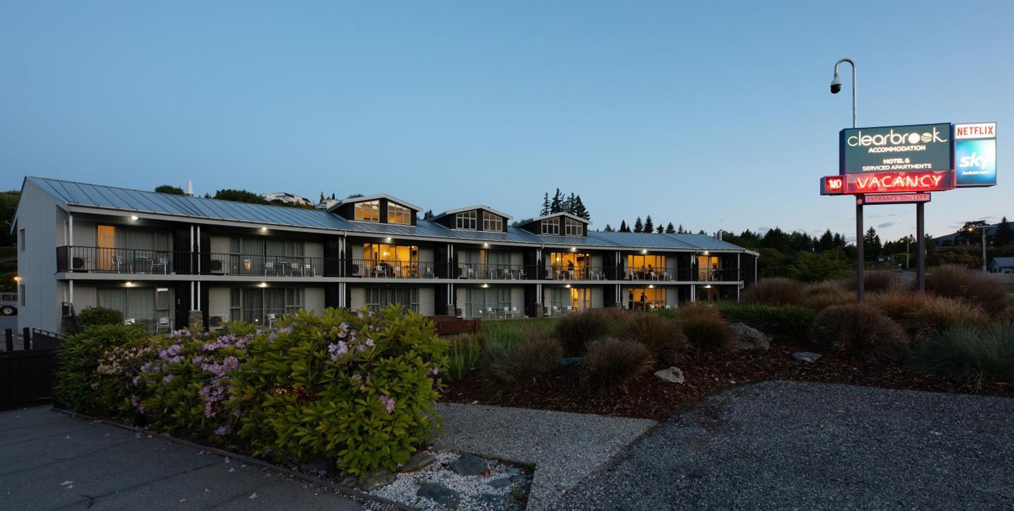 Aparthotel Clearbrook & Serviced