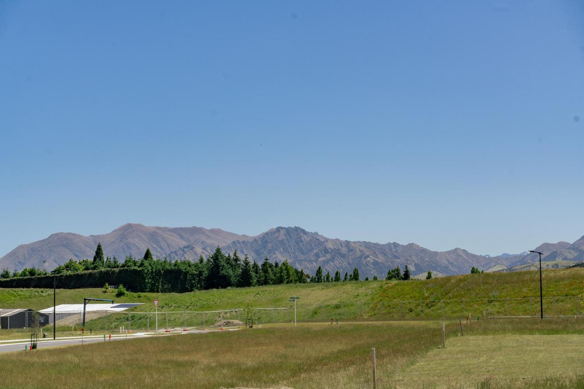 Holiday home Mountain Majesty - *