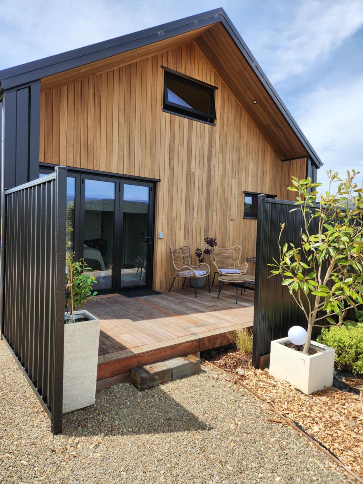 Escape To Riverslea Guest house Wanaka