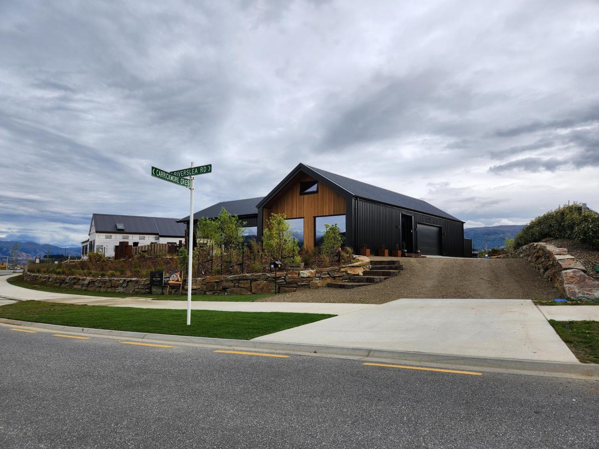 Escape To Riverslea * Wanaka