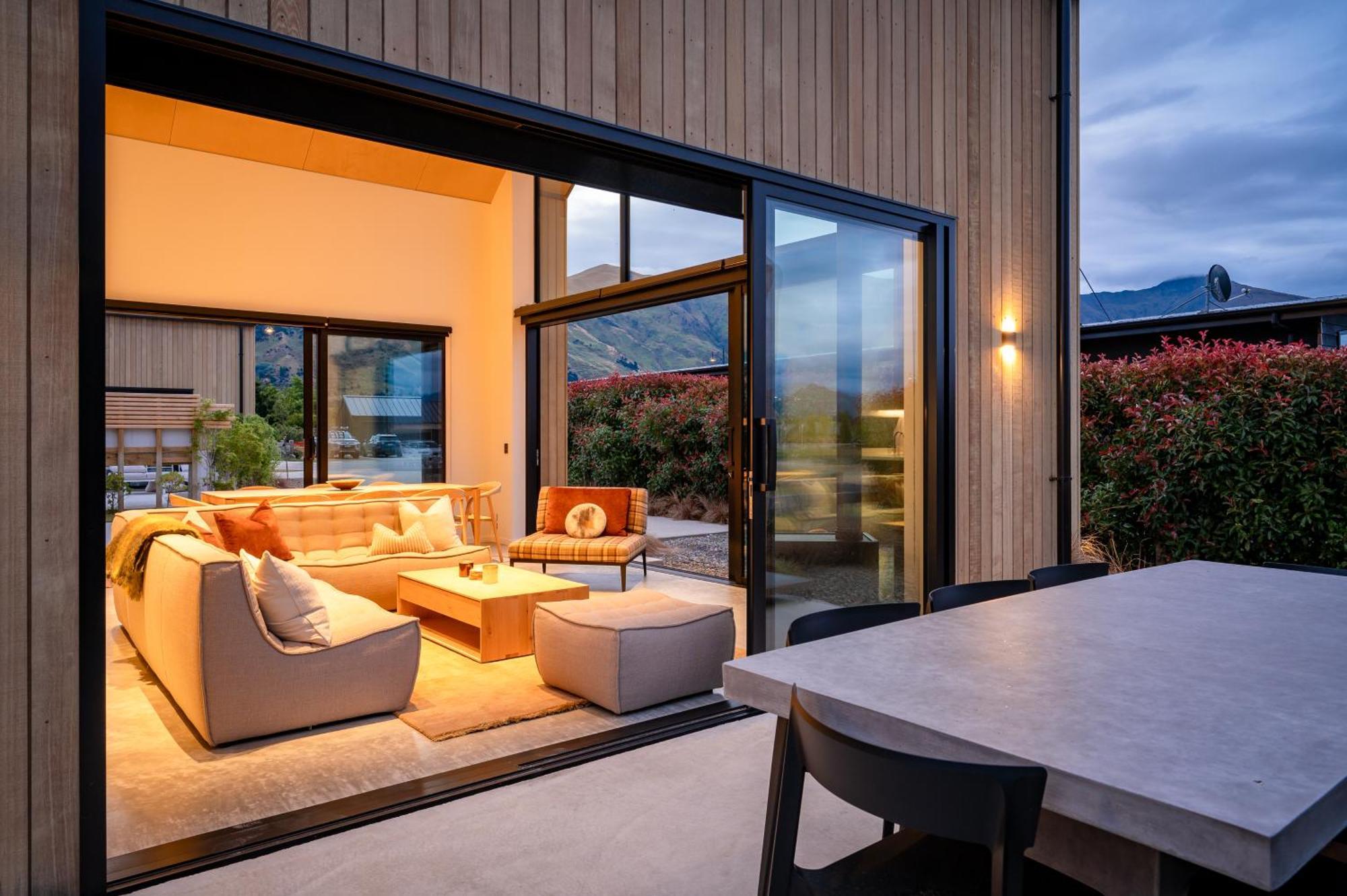 Coco By Sotheby's Luxury Homes * Wanaka