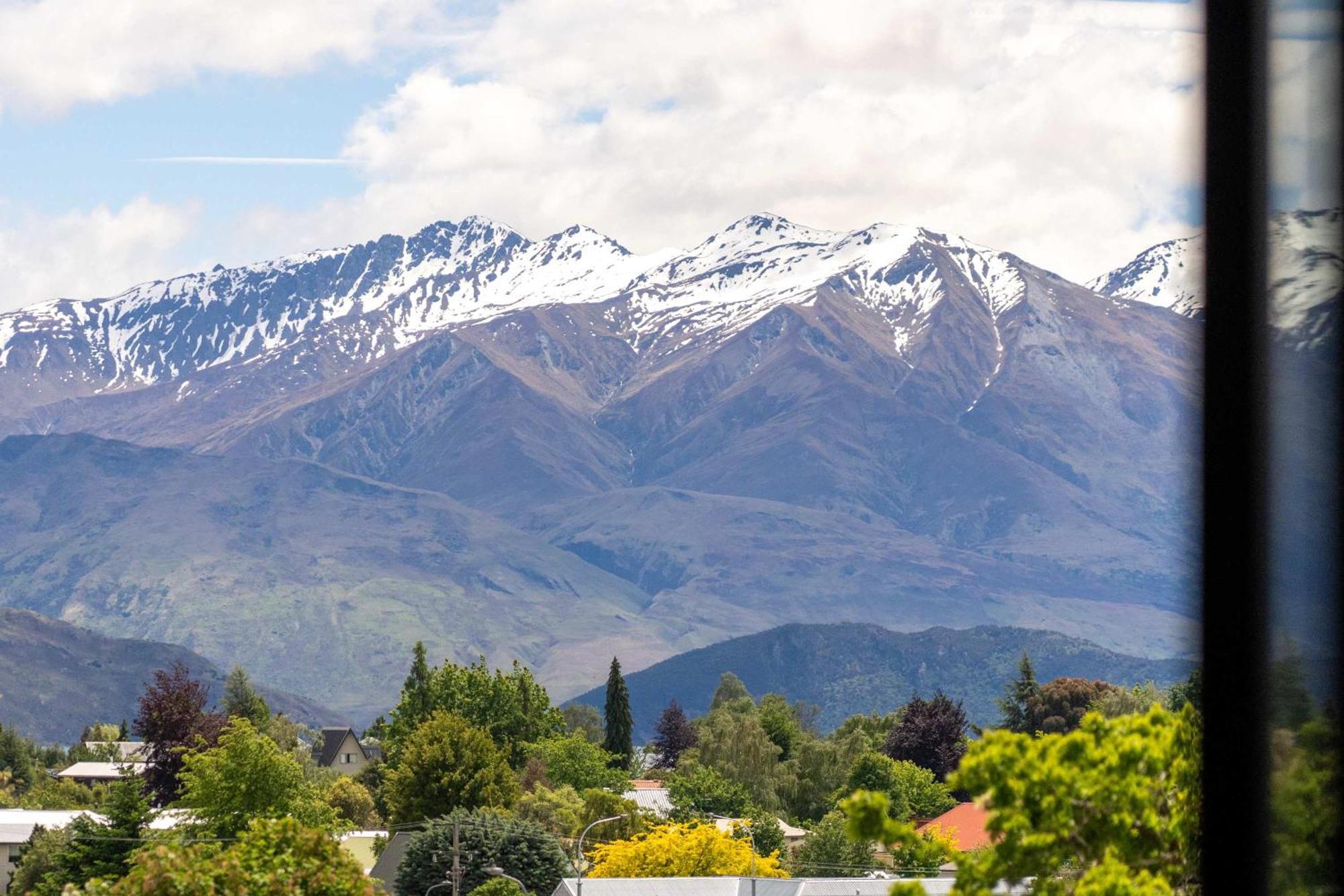 Magical And Mountain Views Wanaka
