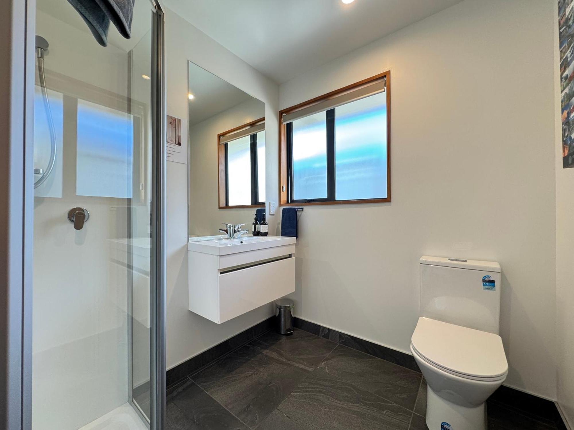 Wanaka Lake Studio