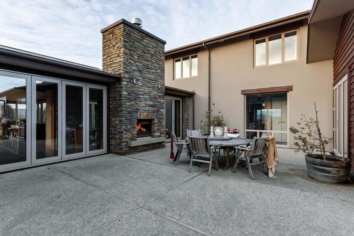 Ridgecrest Retreat Holiday home Wanaka