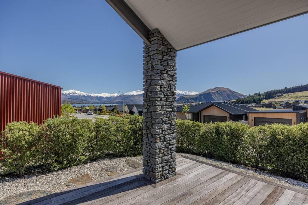 Lakeview Heights - 2020 Built Luxury Large House & Self Contained - 264 Sq Mtr Holiday home *