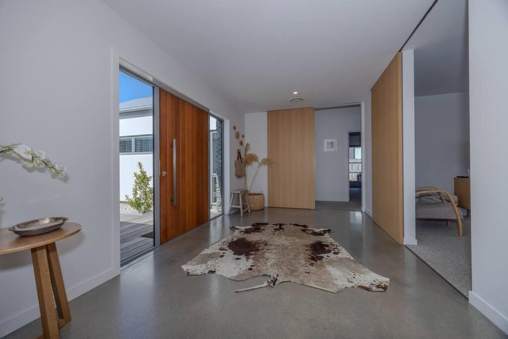 Lakeview Heights - 2020 Built Luxury Large House & Self Contained - 264 Sq Mtr * Wanaka