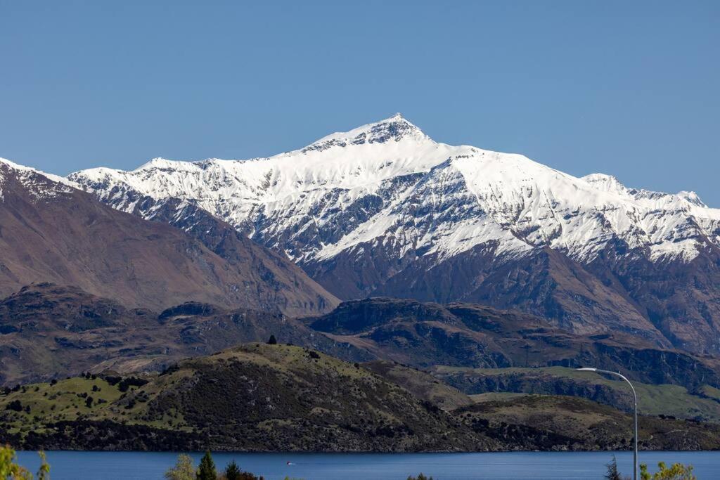 Holiday home Lakeview Heights - 2020 Built Luxury Large House & Self Contained - 264 Sq Mtr Wanaka