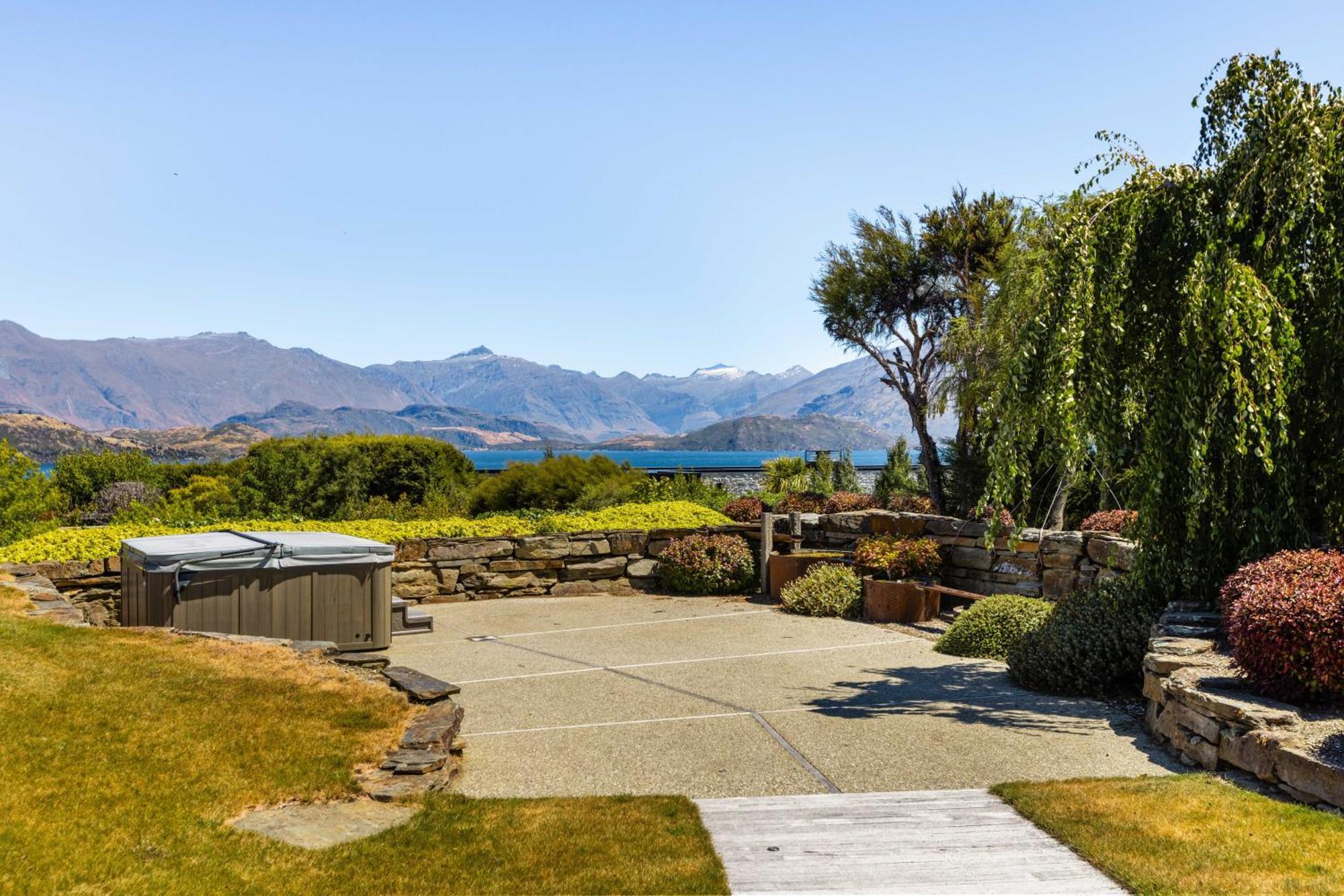 Ridgecrest Retreat Holiday home