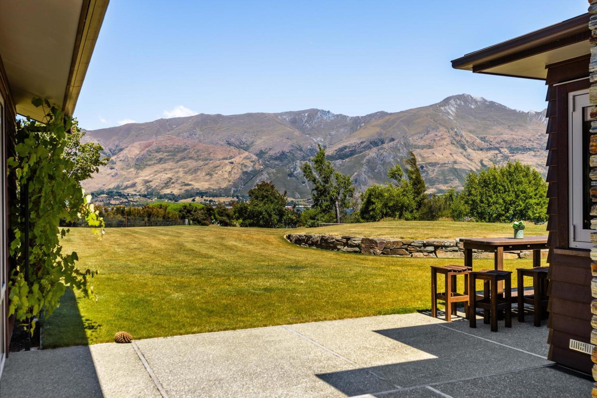 Holiday home Ridgecrest Retreat